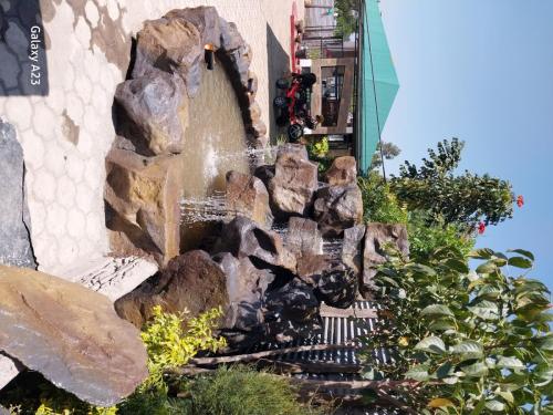 artificial-waterfall-5